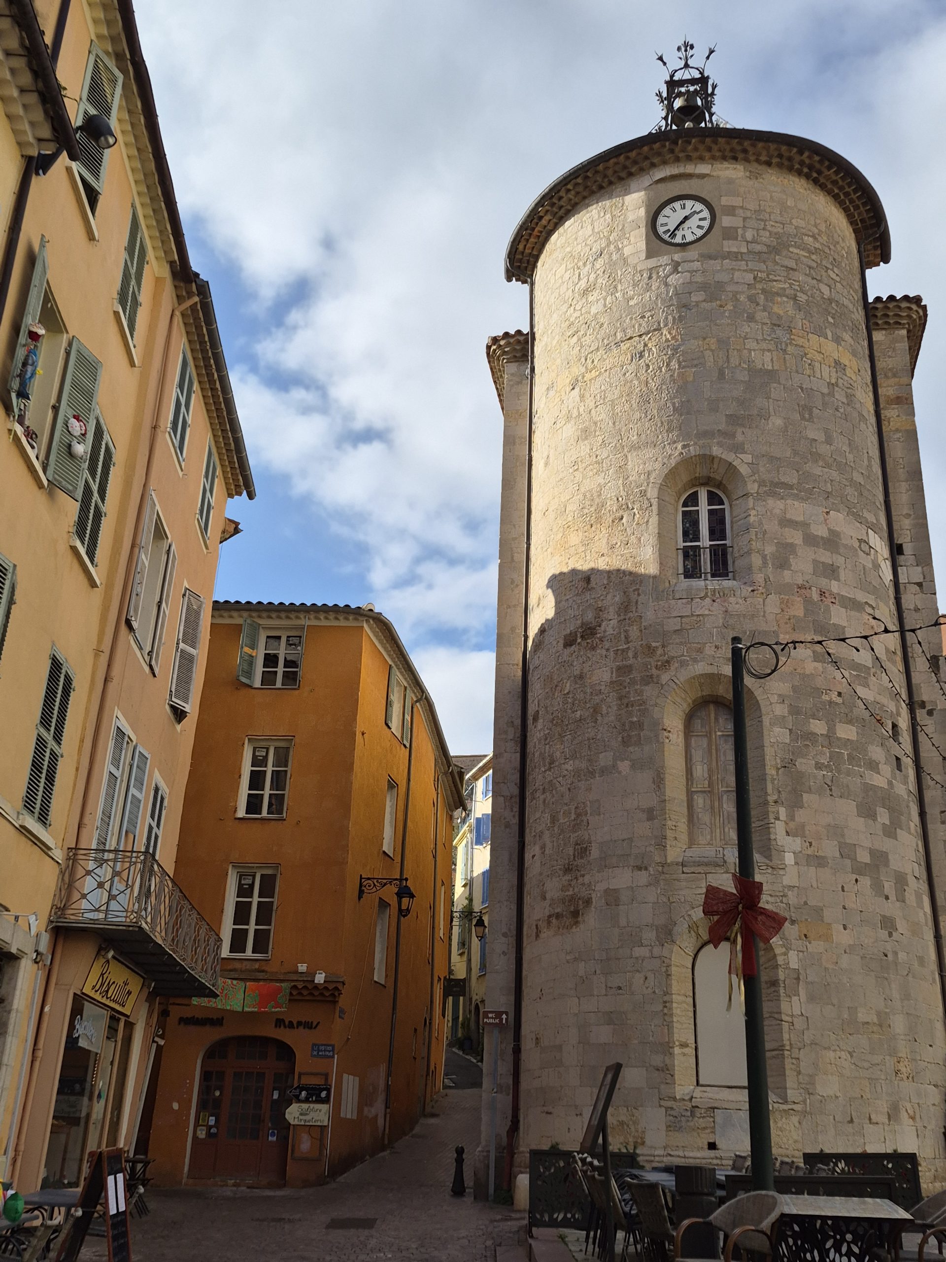 Vieille ville d'Hyères, tour des Templiers, Var, Provence
